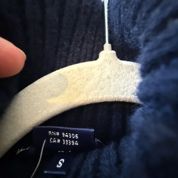 Ralph Lauren Navy Ribbed Turtleneck Sweater excellent condition - Picture 3 of 4